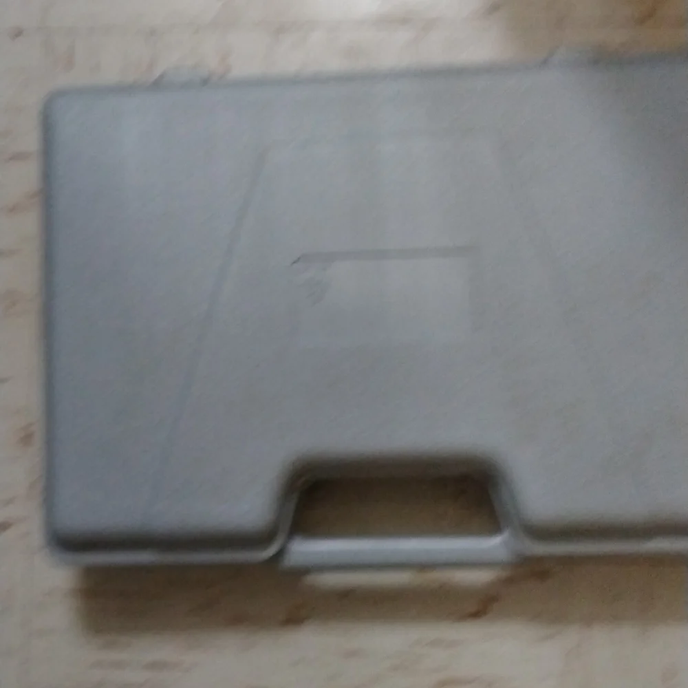 Emergency toolbox - Picture 3 of 3